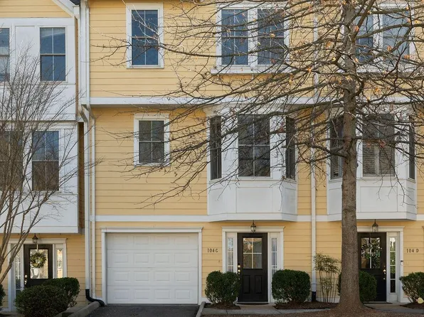 104 Melbourne Park #C, Charlottesville, VA 22901