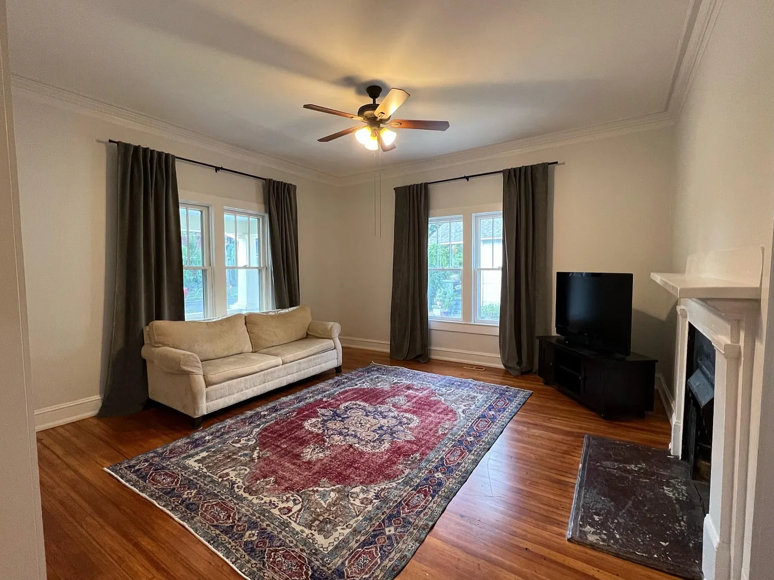 228 Walker Ave NE — Photo 4