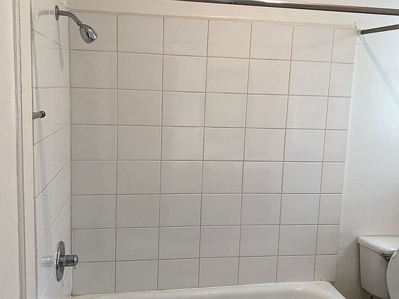 5th image of 500 Buchanan St APT 2