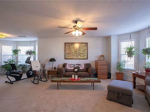 4th image of 56 Arbor Cove Dr