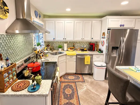 1720 Jefferson St APT 606, Hollywood, FL 33020