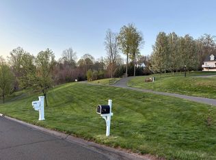 26 Ridgeview Rd, Portland, CT 06480