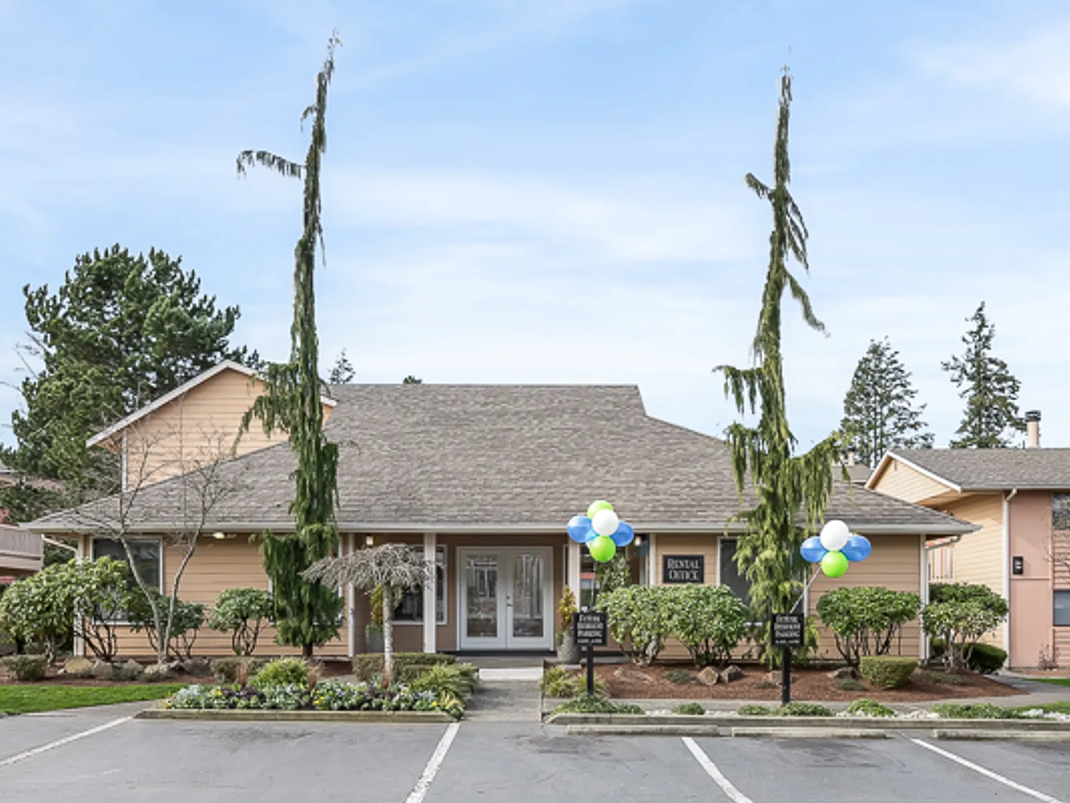 Crystal Springs Apartments — Photo 2