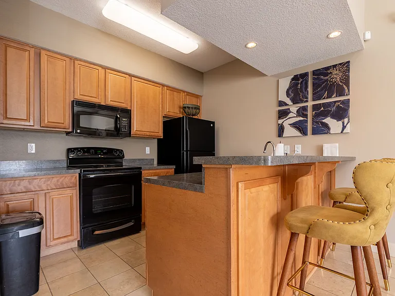 Preston Court Apartment Homes — Photo 18