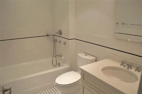 Rented by essential NEW YORK Real Estate | media 26