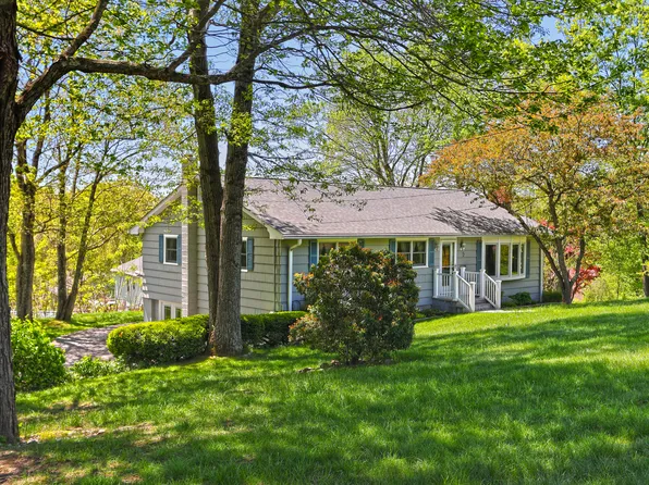 9 Frankie Lane, Plymouth, CT 06786