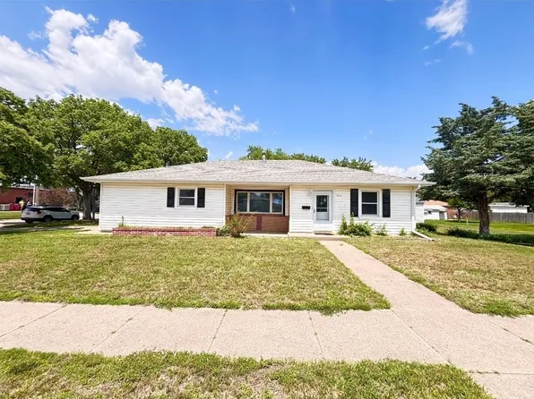 3122 7th St, Columbus, NE 68601
