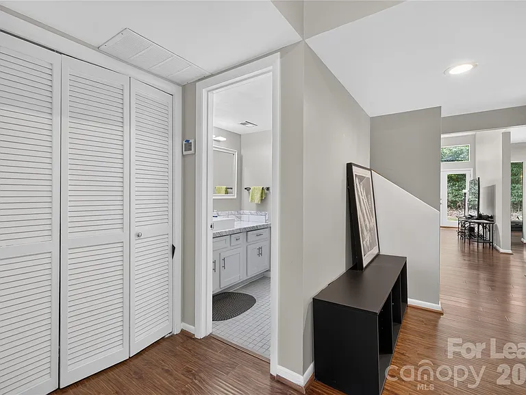 185 Riverview Ter — Photo 18
