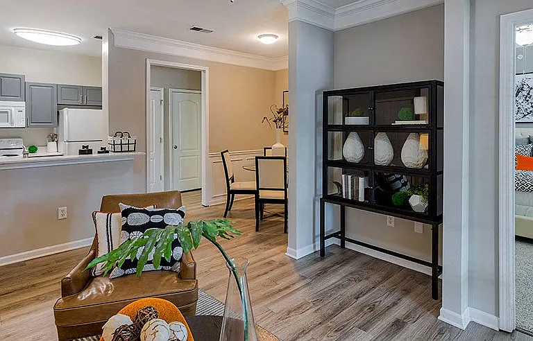 Summit Ridge Apartments — Photo 7