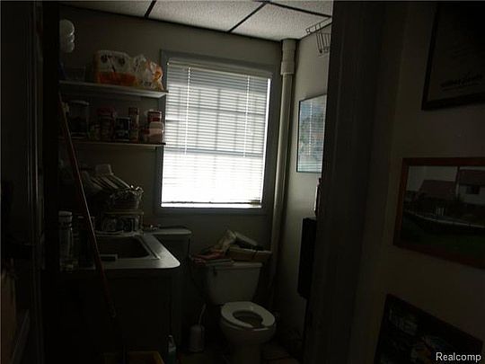 4th image of 3149 W Huron St