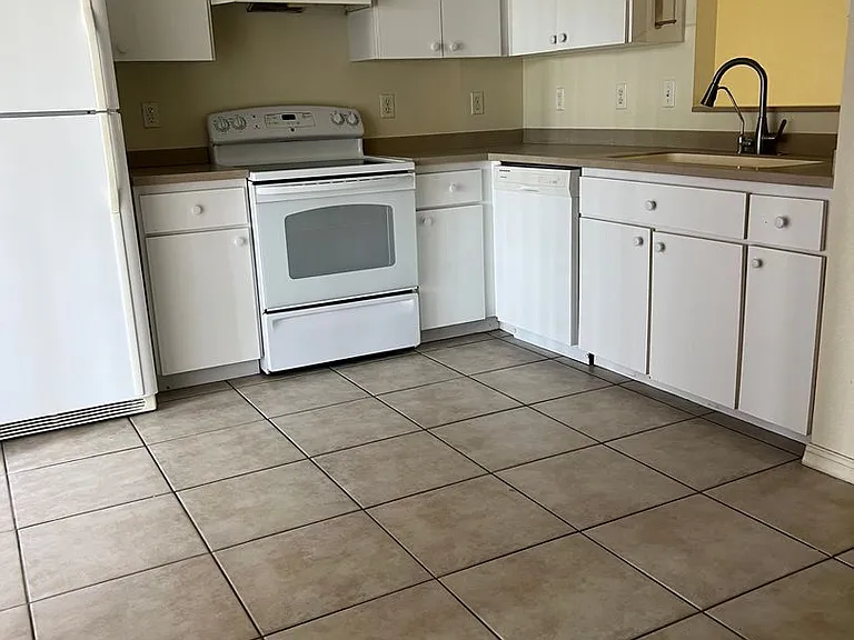 4520 Skyline Blvd — Photo 15