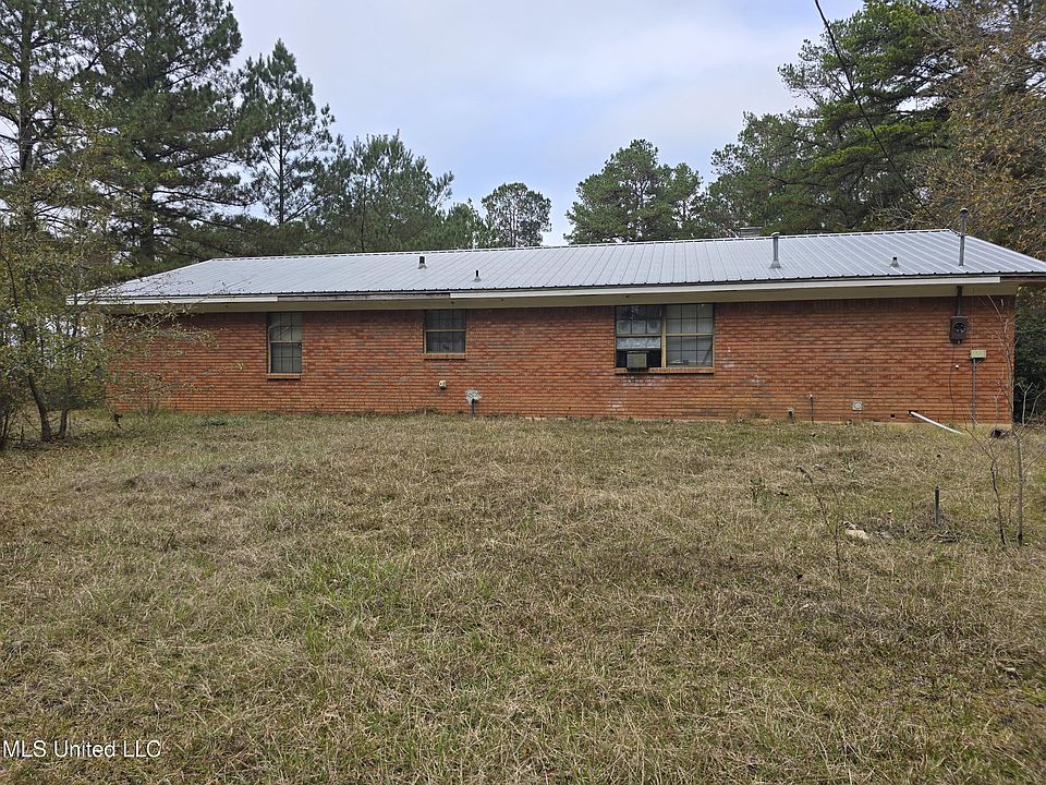 2nd image of 46 Matilda Ln