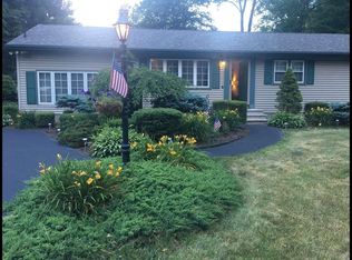 1702 Richwood Dr, Castleton, NY 12033