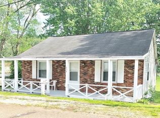 404 Lewis St, Point Pleasant, WV 25550