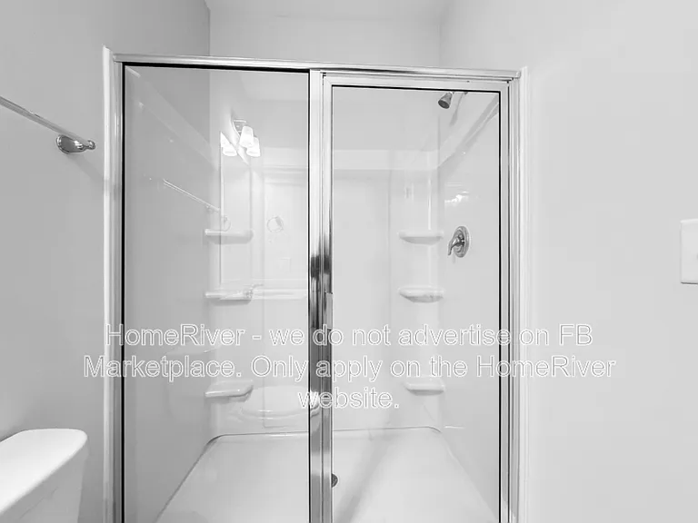 1933 Enniscorthy St — Photo 8