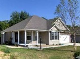 3209 Morton Ln, Saint Joseph, MO 64506