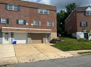 8526 Bridle Rd, Philadelphia, PA 19111