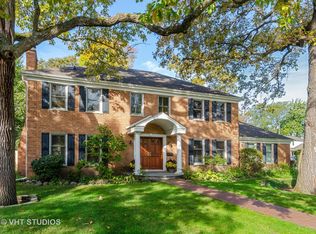 600 Wicklow Rd, Deerfield, IL 60015
