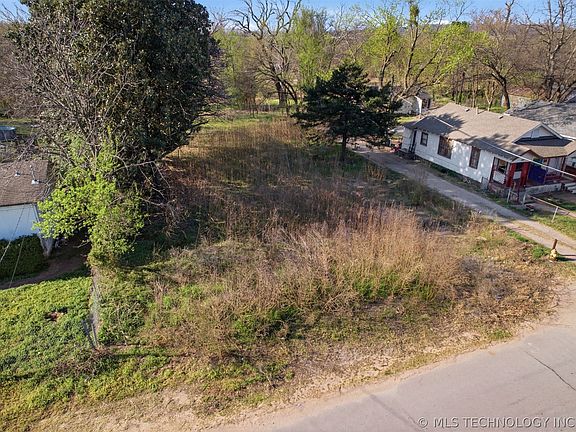 2nd image of 5134 W 8th St