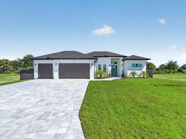 1327 NE 23rd St, Cape Coral, FL 33909