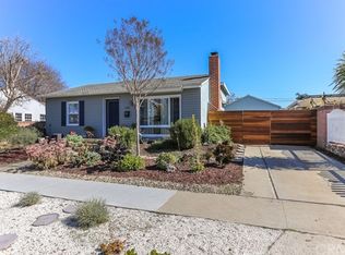 3876 N Greenbrier Rd, Long Beach, CA 90808