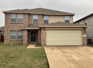 2028 Limestone Dr, Grand Prairie, TX 75052
