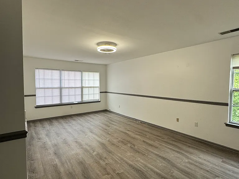 387 Lackland Ave — Photo 13