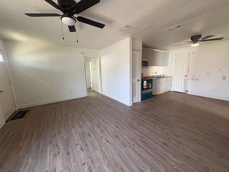 2nd image of 5586 Pinson St