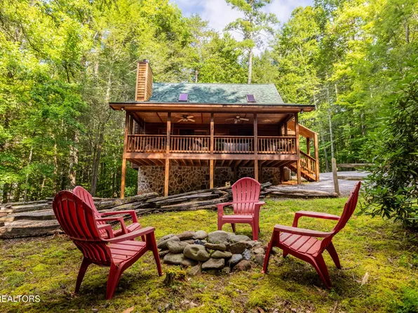 202 Fern Ridge Rd, Townsend, TN 37882