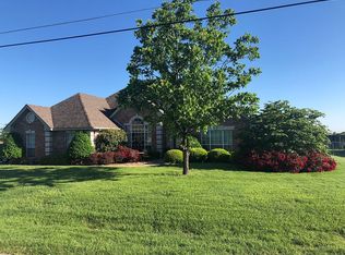 609 Charlotte Ave, Burkburnett, TX 76354