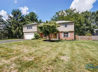 7042 Willowyck Rd, Maumee, OH 43537