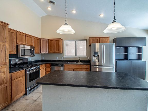 5th image of 5005 Evergreen Dr
