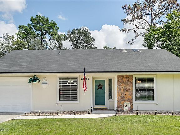 2nd image of 12845 Julington Forest Ct