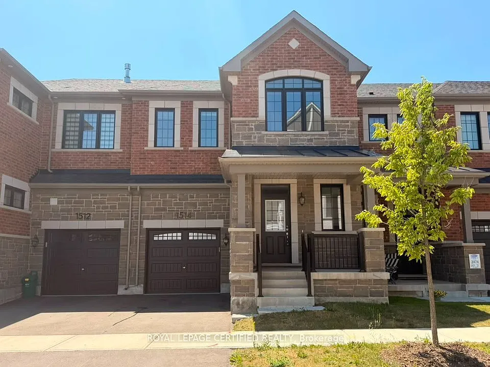 1514 Moira Cres