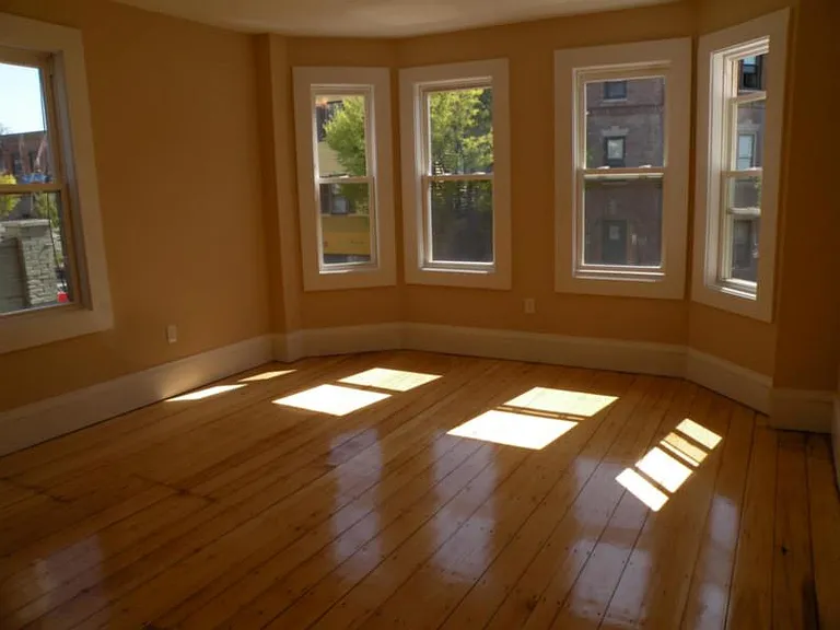 3147-3149 Washington St #2 — Photo 5