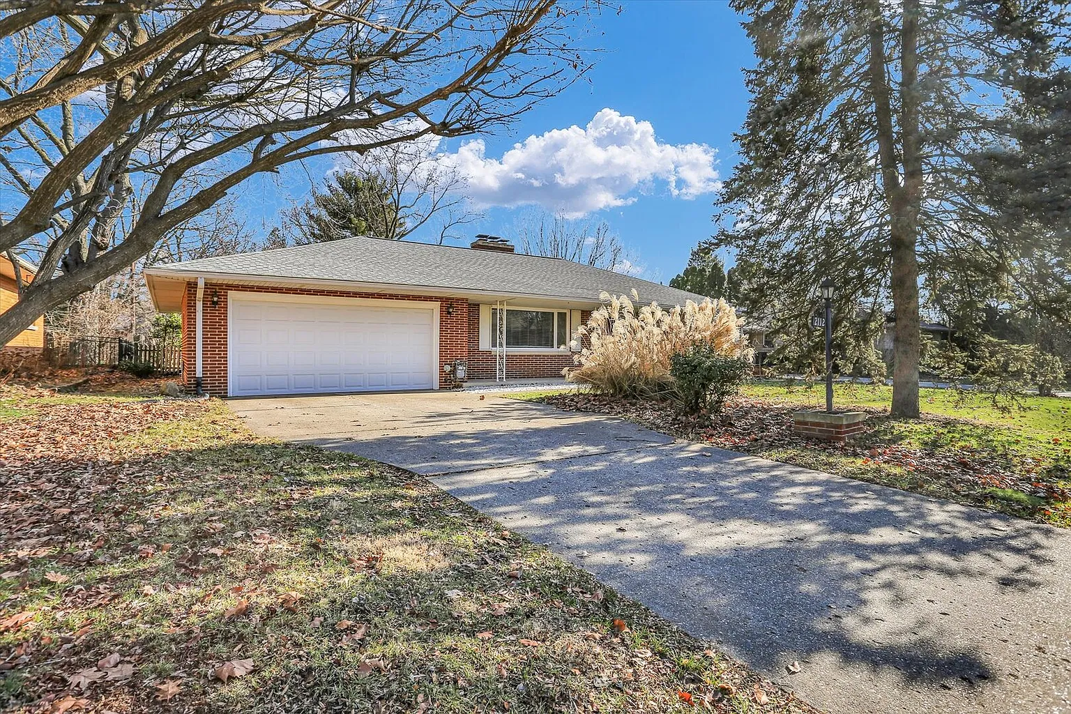 2112 Burlison Dr photo 1