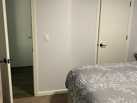 4th image of 1A Hemlock Dr Unit 2