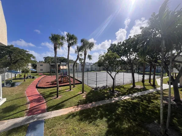 409 Executive Center Drive #211, West Palm Beach, FL 33401