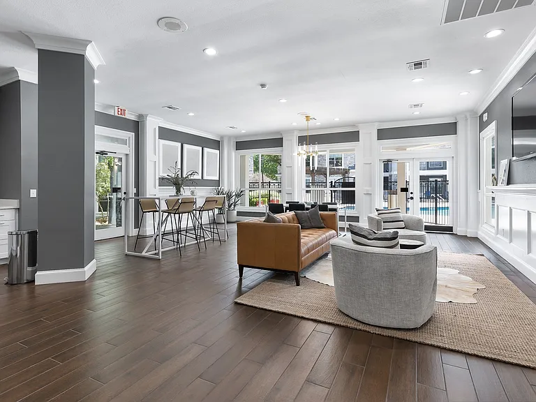 Resident Lounge Villas at Stone Oak Ranch