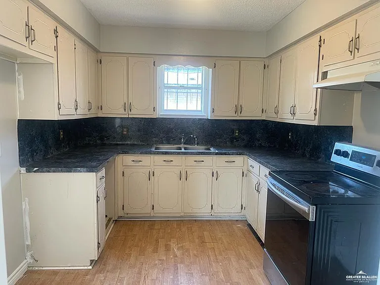 3101 N 25 1/2 St — Photo 5