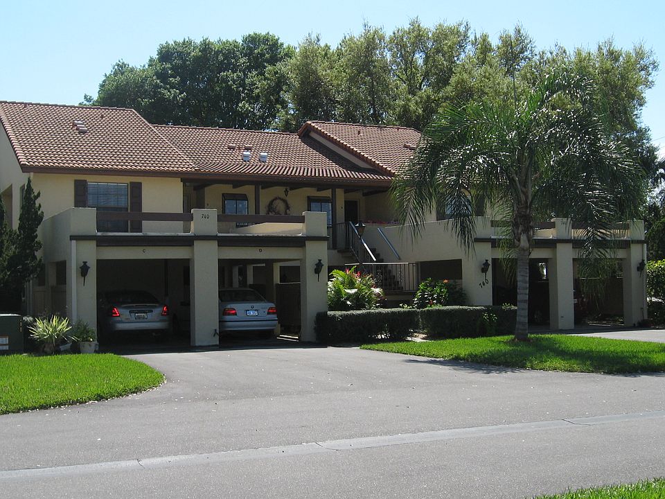 1st image of 740-C Avenida Estancia
