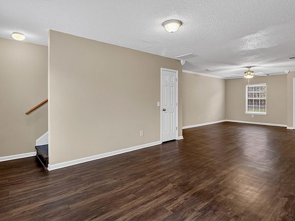 5th image of 96 Blue Jasmine Ln
