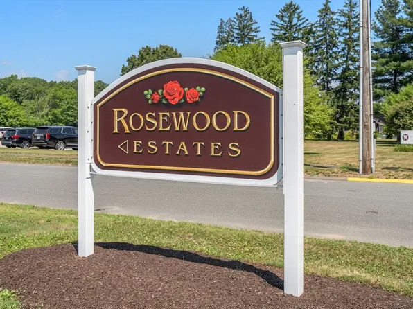 9 Rosewood Ln, Southwick, MA 01077