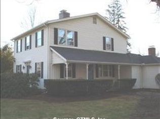 25 Whitehall Pond, Mystic, CT 06355