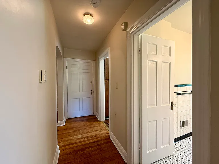 2525 Glenmary Ave #3 — Photo 25