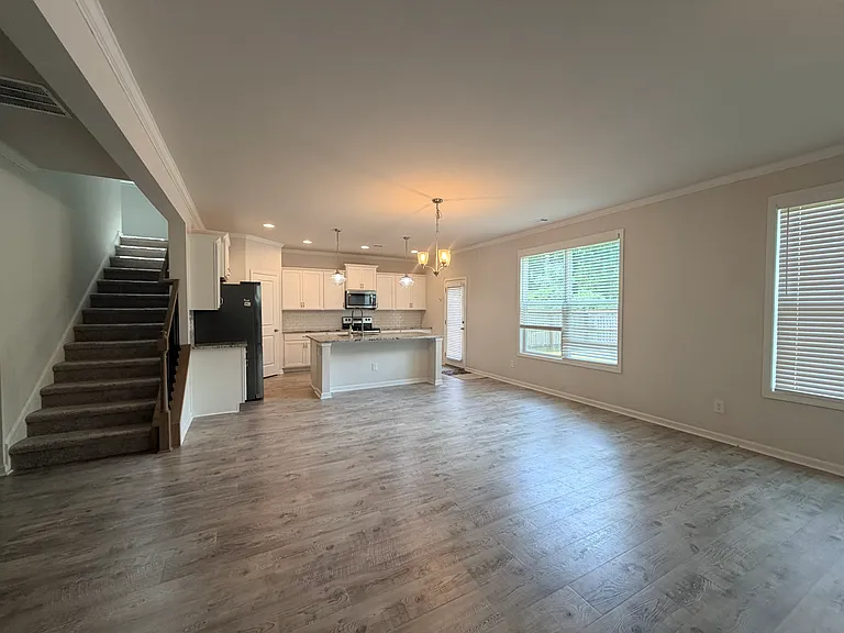766 Gordon St — Photo 9