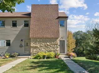 670 Duggan Dr, Dubuque, IA 52003