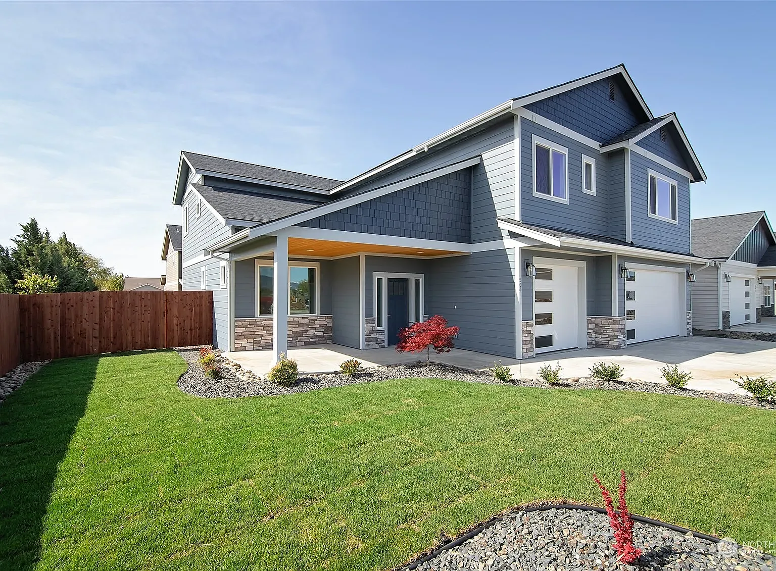 6 bed, 3334 sqft, $4,000 — Photo 1