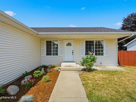 4th image of 1011 W Springfield Dr