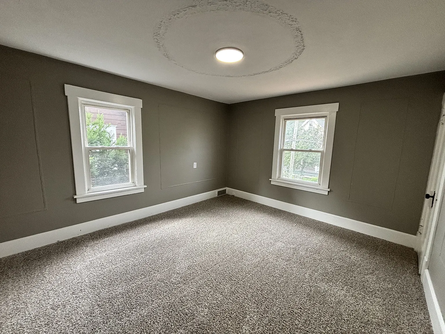 330 Columbus Ave NW - 1 — Photo 3